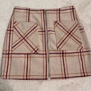 Women’s skirt size small